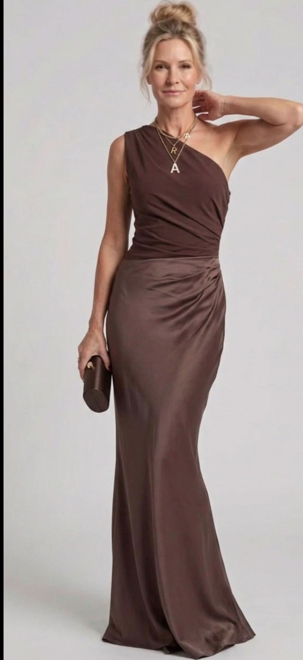 Aurora Valencia | Maxi Dress with a Guilt in Satin