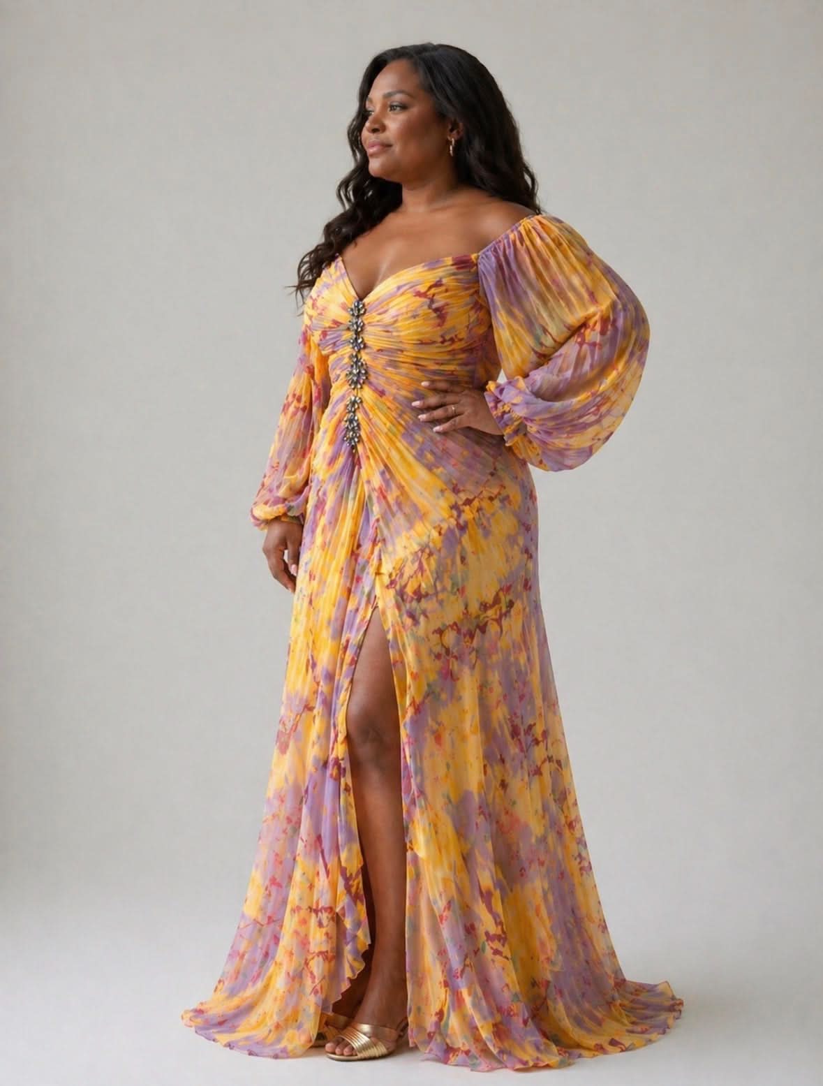 Aurora Valencia | Elegant Dress with V-Neck