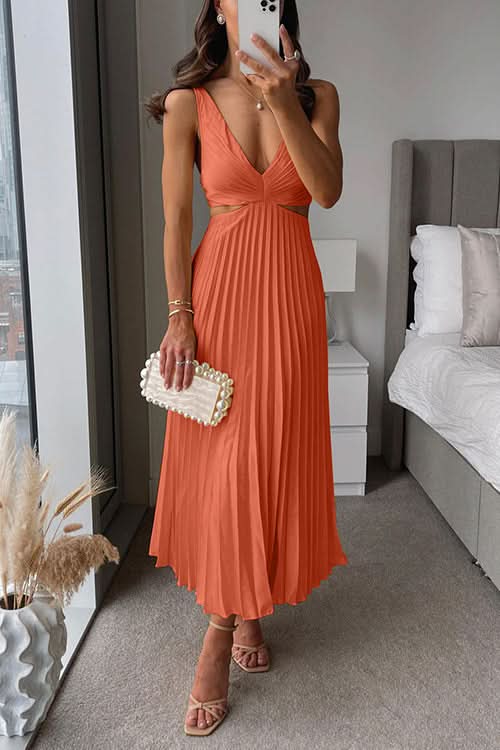 Aurora Valencia | Radiant Twist Dress