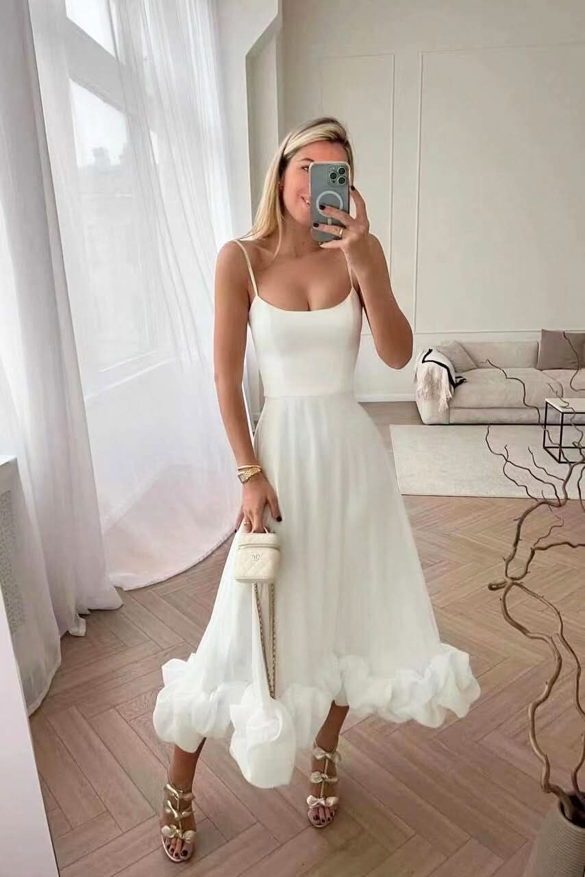 Aurora Valencia | Elegant Flowing Dress