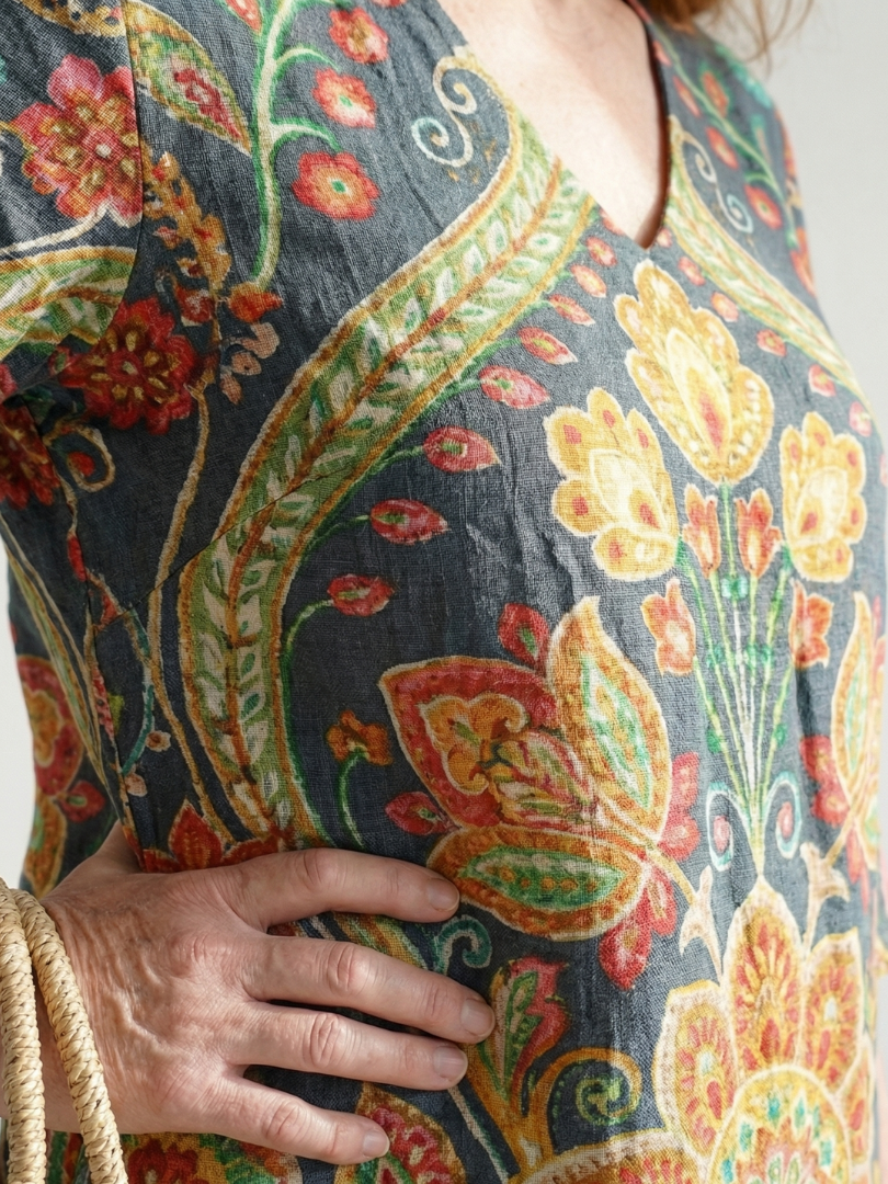 Aurora Valencia | Easy Shape Garden Midi Dress