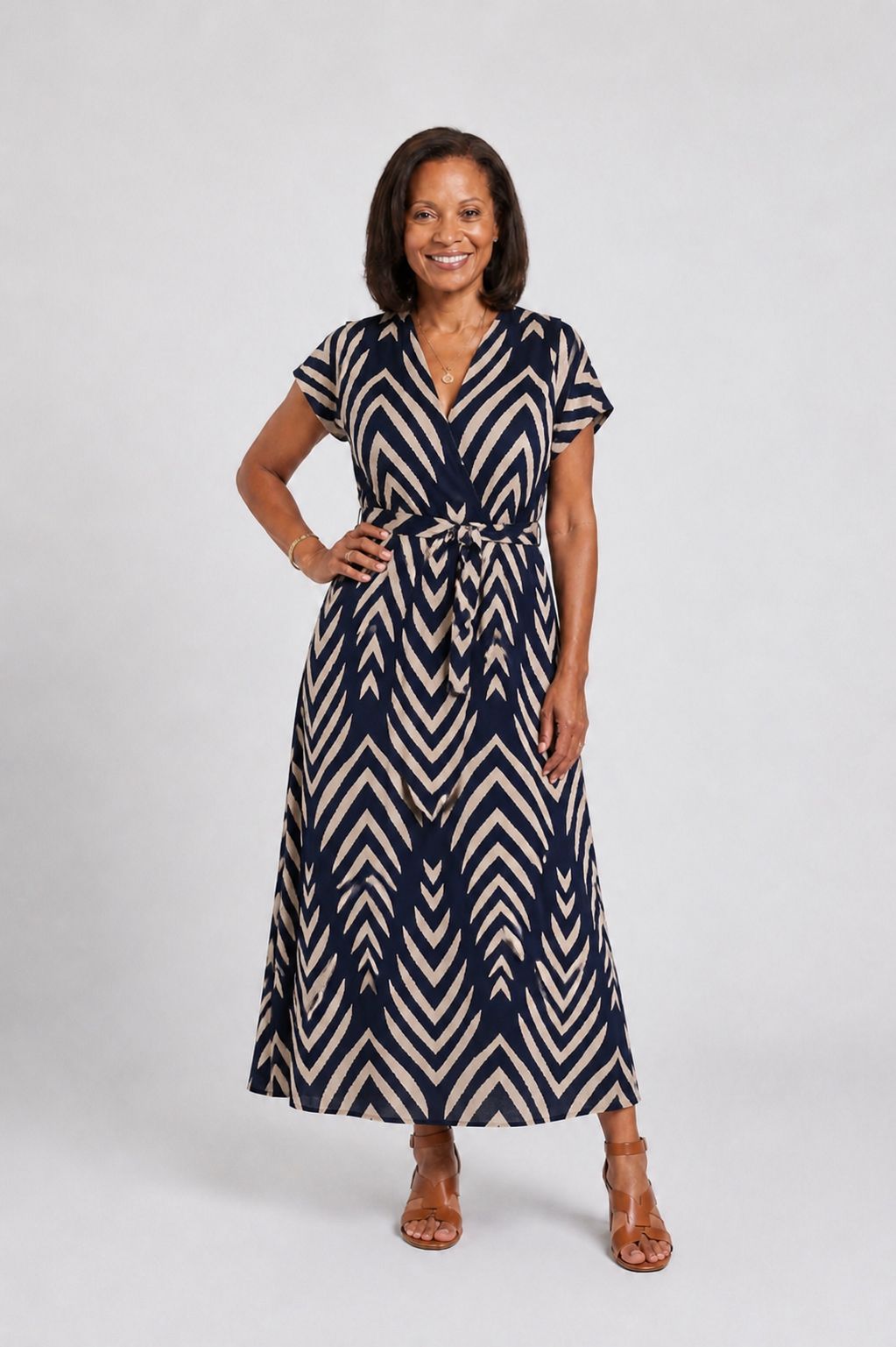 Aurora Valencia | Airy Fit Patterned Midi Dress