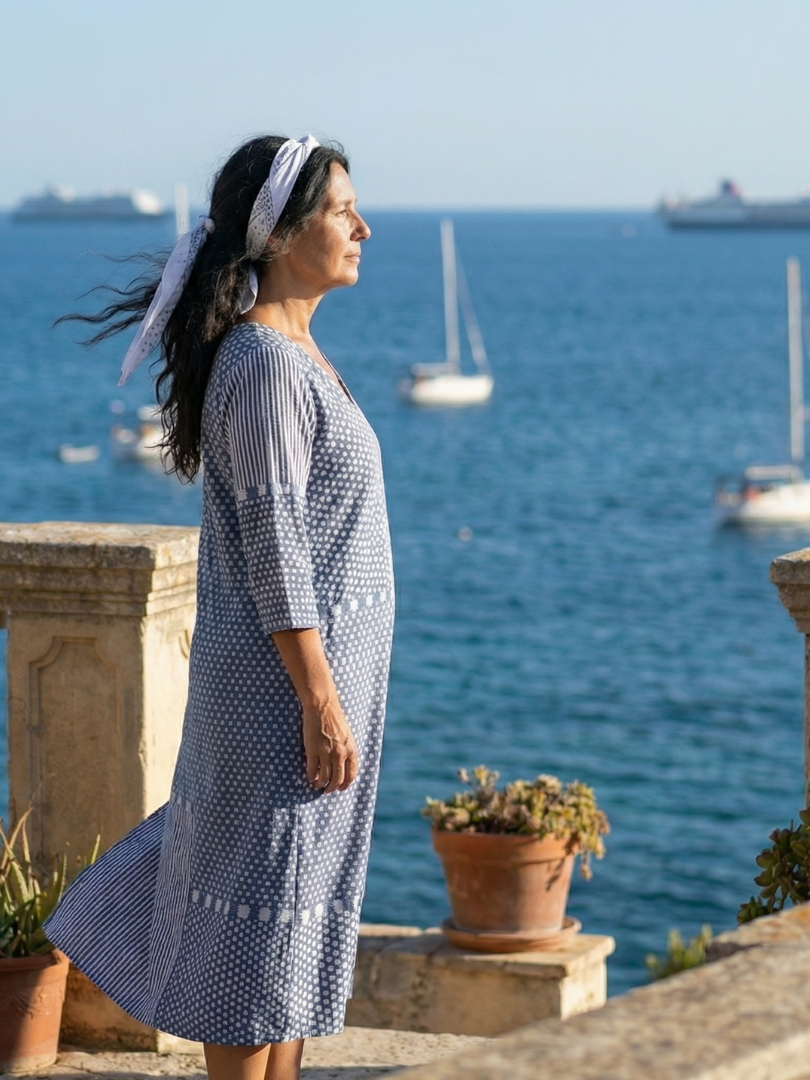 Aurora Valencia | Fit Patchwork Midi Dress