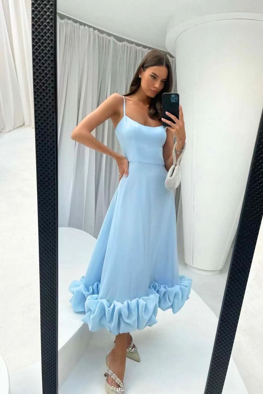 Aurora Valencia | Elegant Flowing Dress