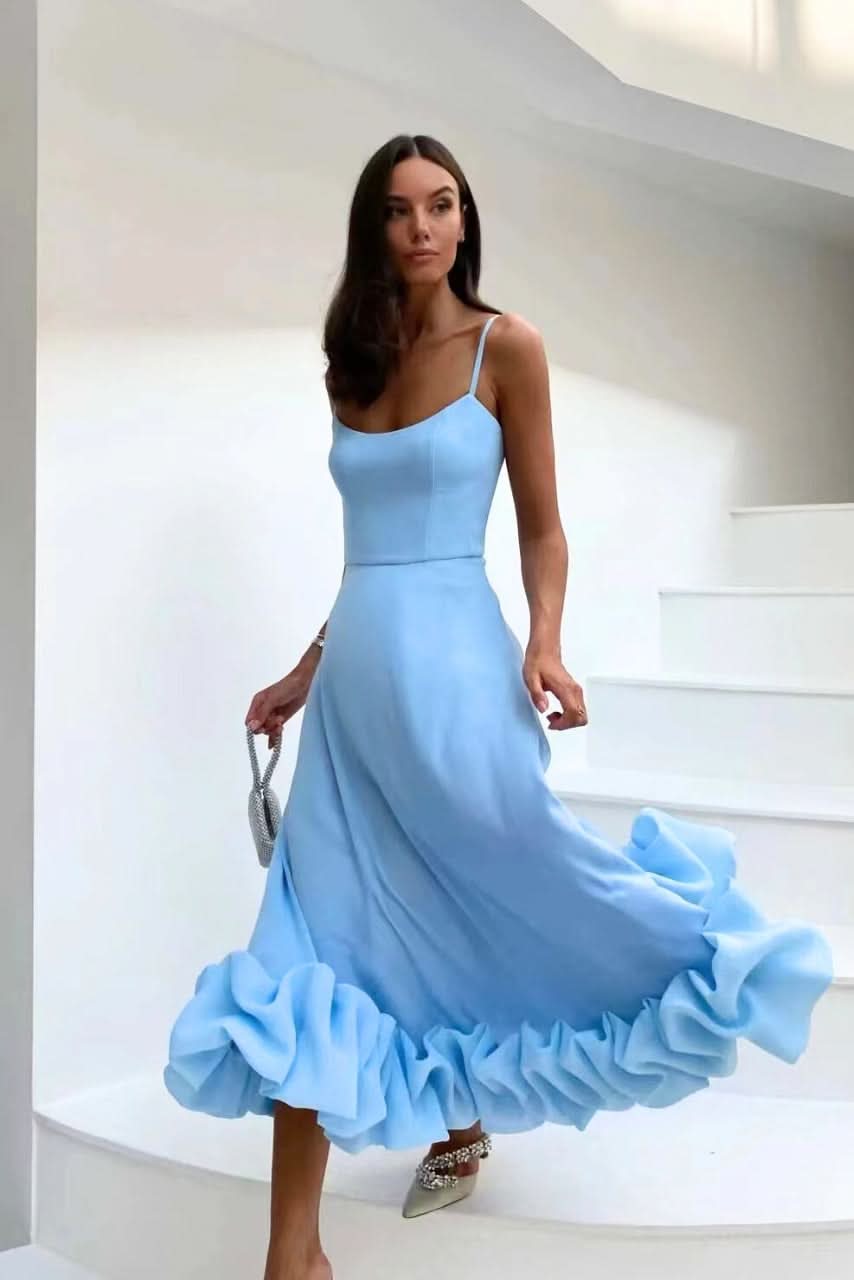 Aurora Valencia | Elegant Flowing Dress