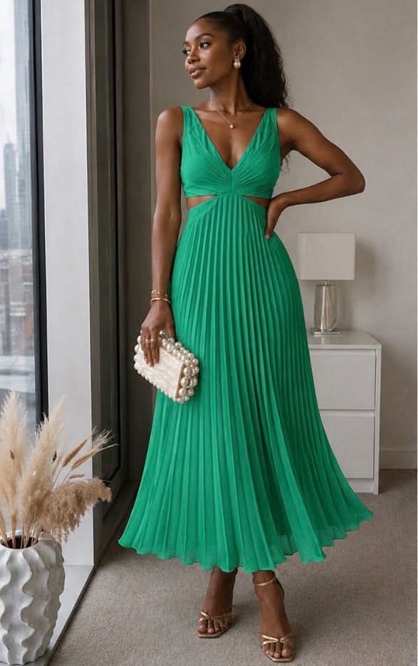 Aurora Valencia | Radiant Twist Dress
