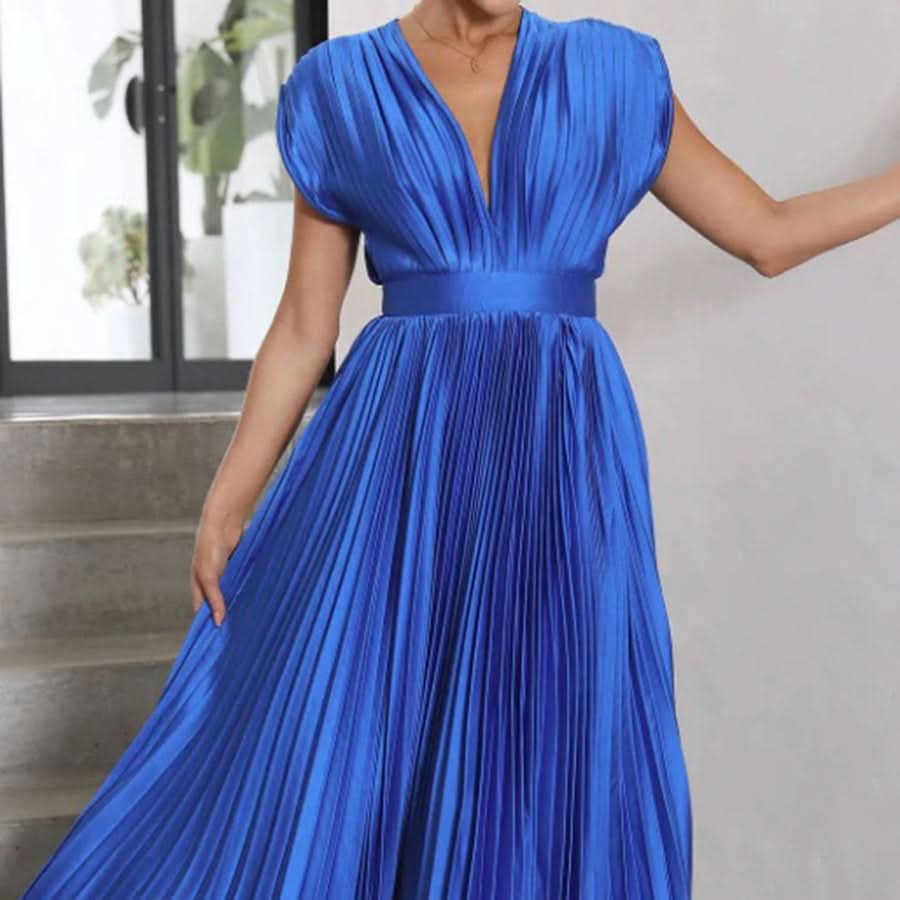 Aurora Valencia | Timeless Pleated Midi Dress