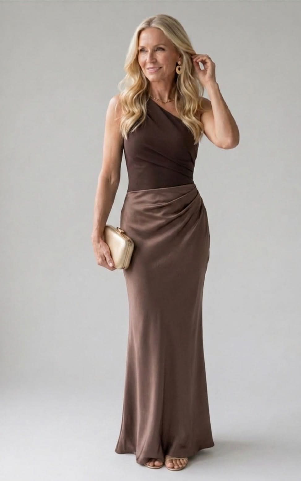 Aurora Valencia | Maxi Dress with a Guilt in Satin