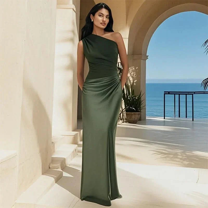 Aurora Valencia | Maxi Dress with a Guilt in Satin