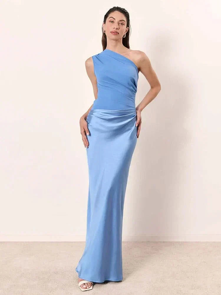 Aurora Valencia | Maxi Dress with a Guilt in Satin