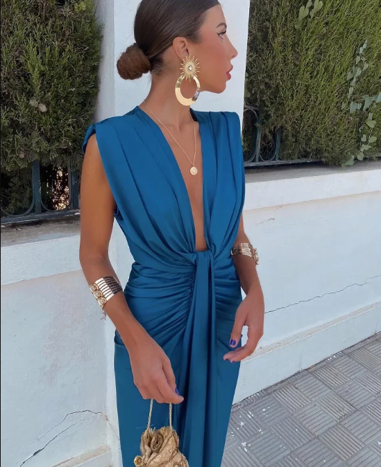 Aurora Valencia | Elegant Pleated Dress