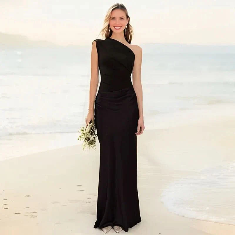 Aurora Valencia | Maxi Dress with a Guilt in Satin